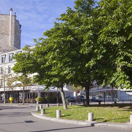Hotel De La Place Des Alpes-3